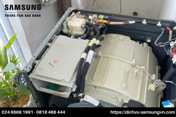 Nguyên nhân khiến máy giặt Samsung không xả nước