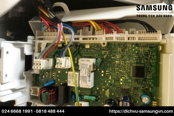 sua khoa may giat samsung 3 Dịch vụ sửa khóa cửa máy giặt Samsung