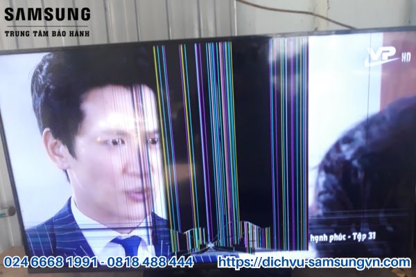 Tivi bị sọc ngang, sọc dọc, hình ảnh méo mó, mất màu sắc chuẩn.
